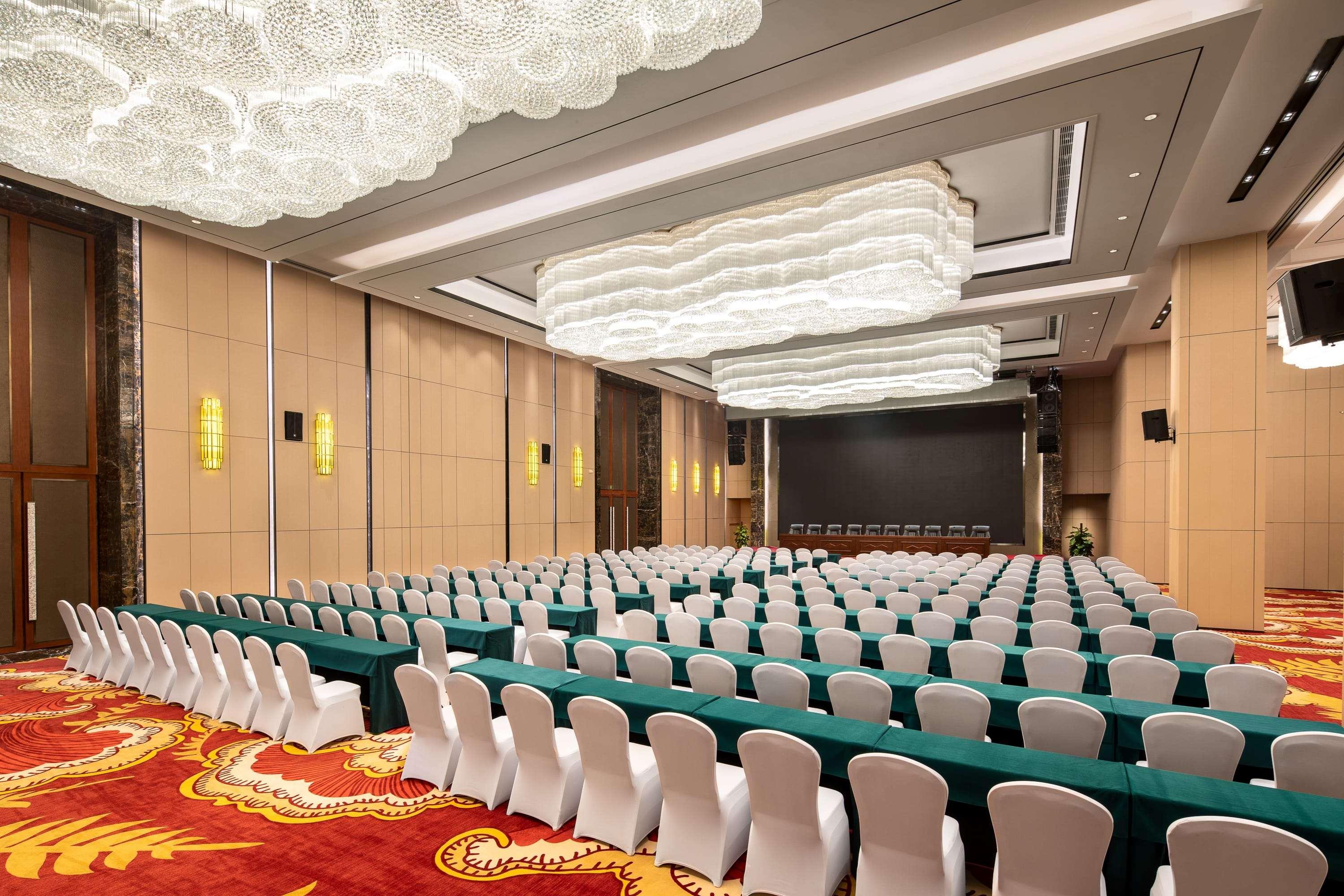 Ramada Wyndham Zhengzhou Xinzheng Hotel Xinzheng  Exterior foto